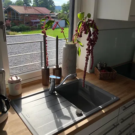 Fuenf Rosen Boutique - Bio-ferienwohnung Am Staffelsee Im Blauen Land * Uffing